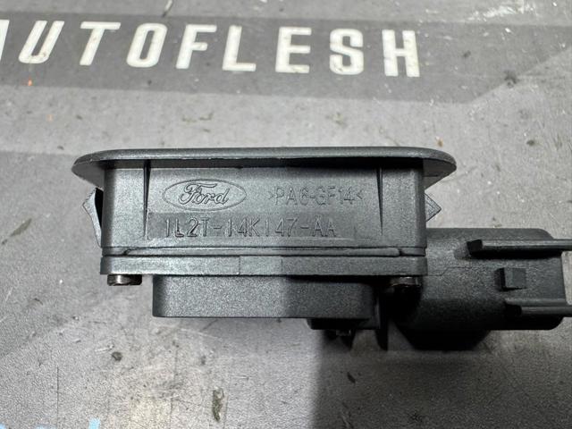 4122748 FORD Кнопка привода замка крышки багажника (двери 3/5-й (ляды) купить в Павлоград