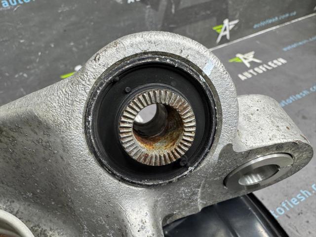 4230453020 TOYOTA Цапфа задняя правая купить в Сумы