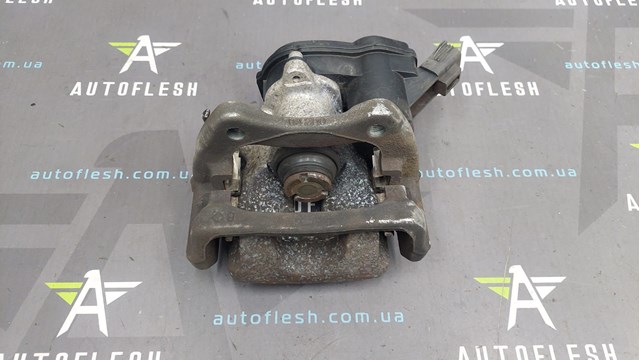 RENAULT 440013419R Суппорт задний правый в наличии Львов
