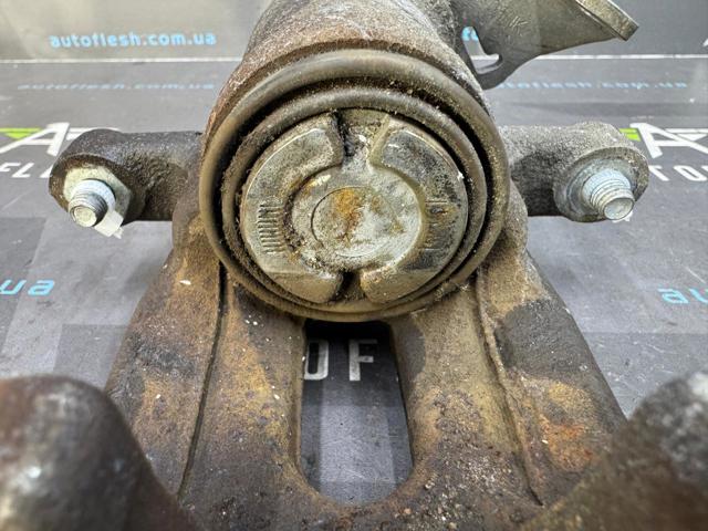 RENAULT 440114926R Суппорт задний левый в наличии Николаев
