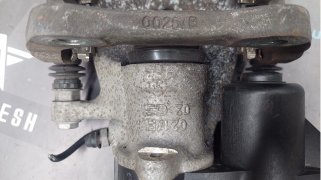 440116390R RENAULT Суппорт тормозной задний левый купить в Чернигов