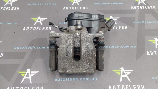 Тормозной суппорт задний левый 440116390R RENAULT