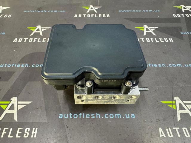 Насос АБС (ABS) главного тормозного цилиндра 472103275R RENAULT