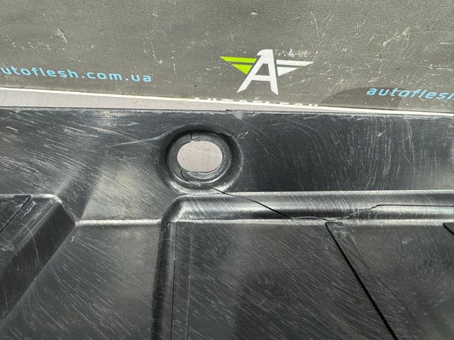 51777207197 BMW Опора порога (крепление) купить в Украина