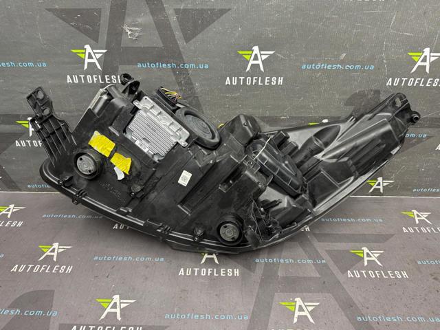 FORD 5258474 Правая фара в наличии Житомир