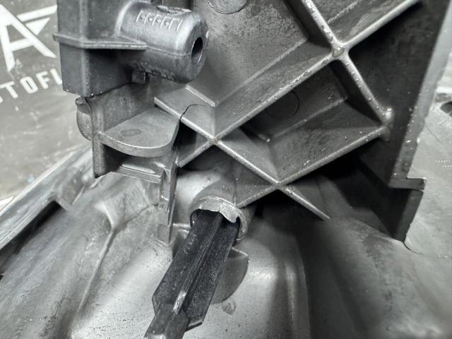 FORD 5258474 Фара правая в наличии Запорожье