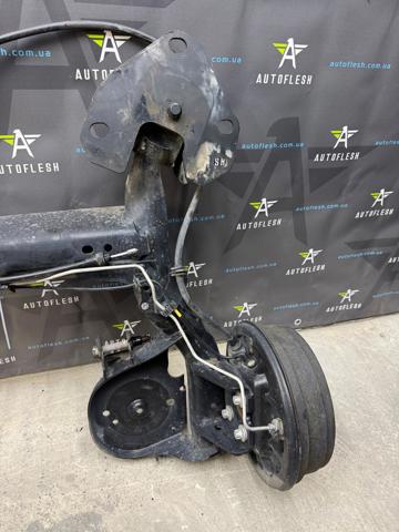 555110548R RENAULT Подрамник задний купить в Кривой Рог