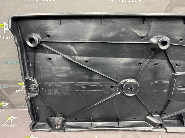 581660D120 TOYOTA Защита днища левая купить в Ужгород