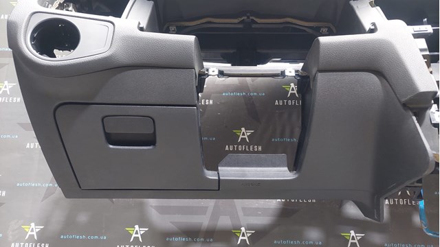 5G1857003KHR6 VAG Панель салона передняя "торпедо" купить в Черновцы
