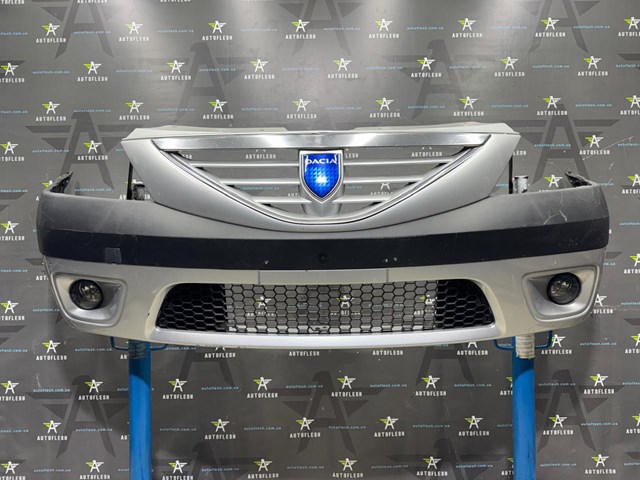 Бампер передний 6001549312 RENAULT