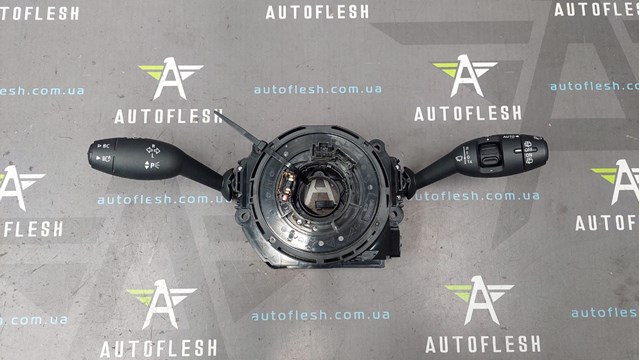 Переключатель подрулевой 61316827363 BMW
