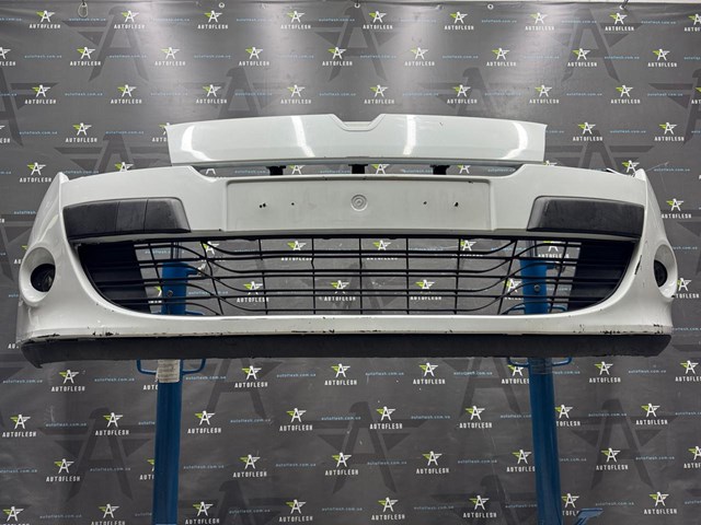 622540001R RENAULT Решетка бампера переднего купить в Ирпень