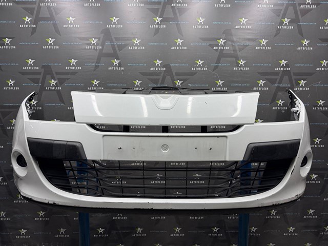 Решетка переднего бампера 622540001R RENAULT