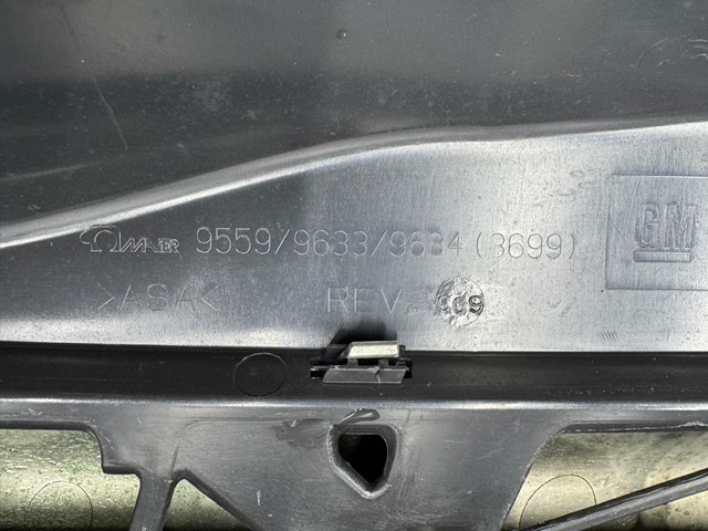 6320115 OPEL Решетка радиатора купить в Харьков