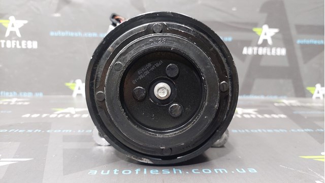 BMW 64526842618 Компрессор кондиционера в наличии Киев