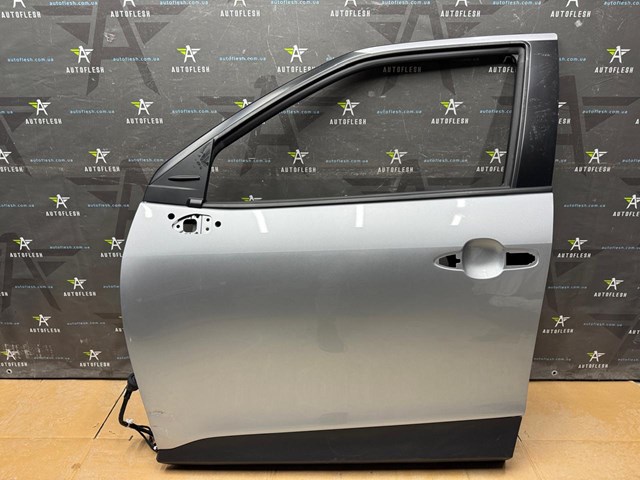 Передняя левая дверь 67002K2011 TOYOTA