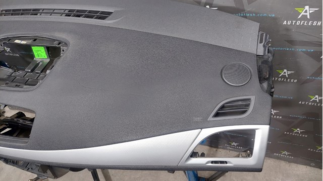 681000021R RENAULT купить в Хмельницкий