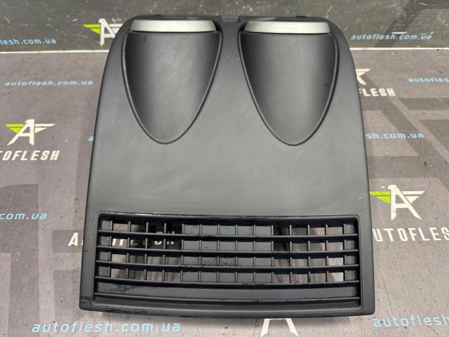 68260BR00A NISSAN купить в Ирпень