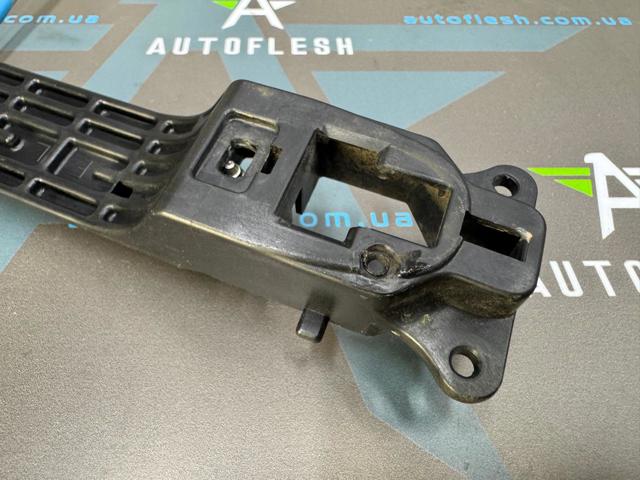 692020D010 TOYOTA Держатель наружной ручки двери передней левой купить в Хмельницкий