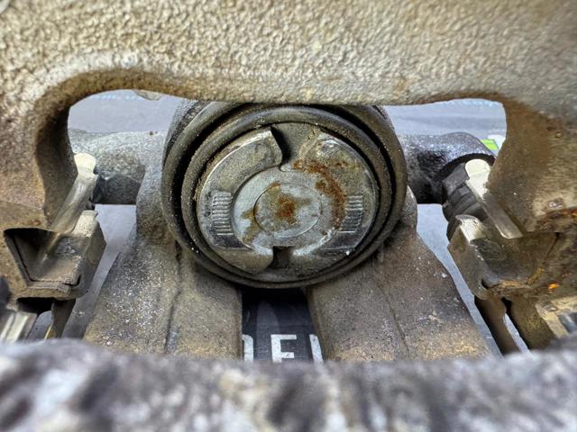 7701209868 RENAULT Суппорт задний правый купить в Павлоград