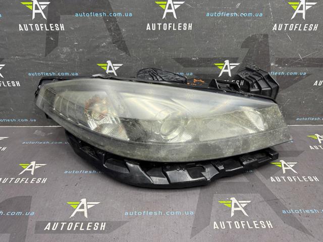 Правая блок фара 7701476941 RENAULT