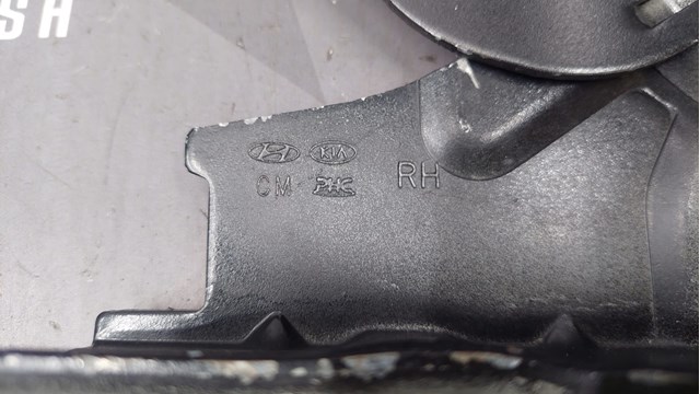 HYUNDAI 791202B000 Петля капота правая в наличии Черновцы