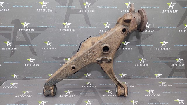 Рычаг задней подвески нижний, правый 7H0501072E VAG