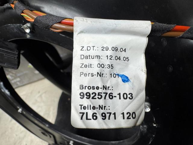 7L0837354E Рама двери передней правой купить Одесса