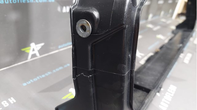 VAG 7N0805588D Суппорт радиатора в сборе (монтажная панель крепления фар) в наличии Тернополь