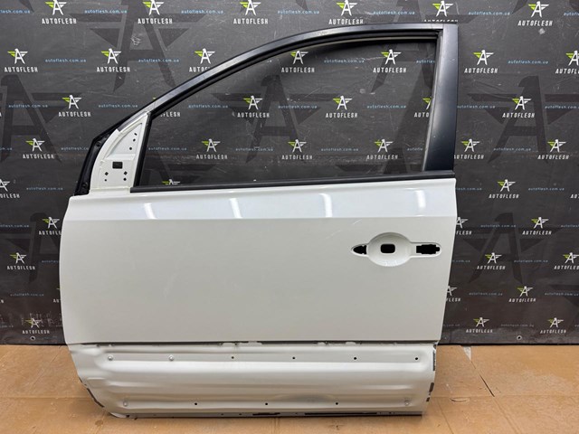 Двери 801010029R RENAULT