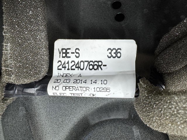 RENAULT 801015772R Дверь передняя левая в наличии Кривой Рог