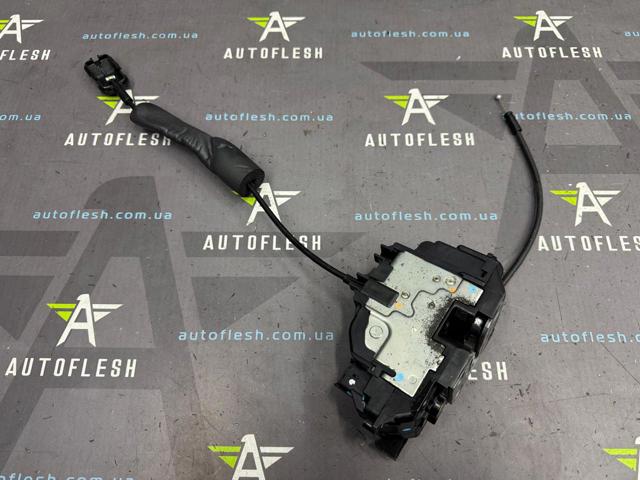 Замок передней пассажирской двери 805020001R RENAULT