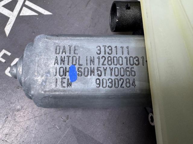 RENAULT 807200008R Механизм стеклоподъемника двери передней правой в наличии Ровно