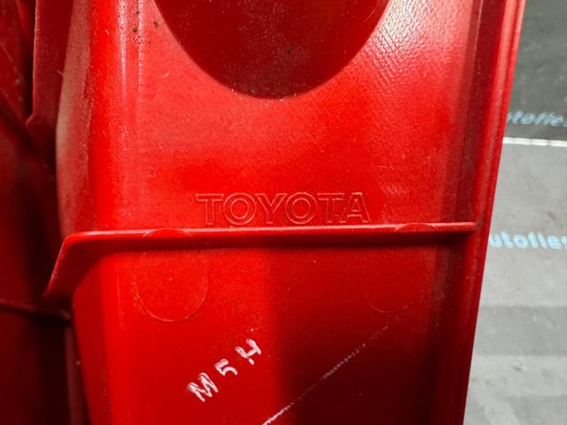 TOYOTA 8155102740 Фонарь задний правый внешний в наличии Харьков