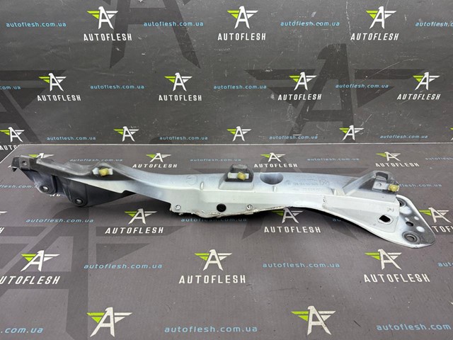 8200314930 RENAULT Кронштейн крепления крыла  переднего левого верхний купить в Житомир