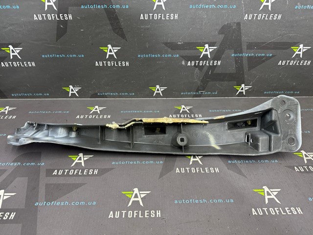 RENAULT 8200314930 Кронштейн крепления крыла  переднего левого верхний в наличии Украина