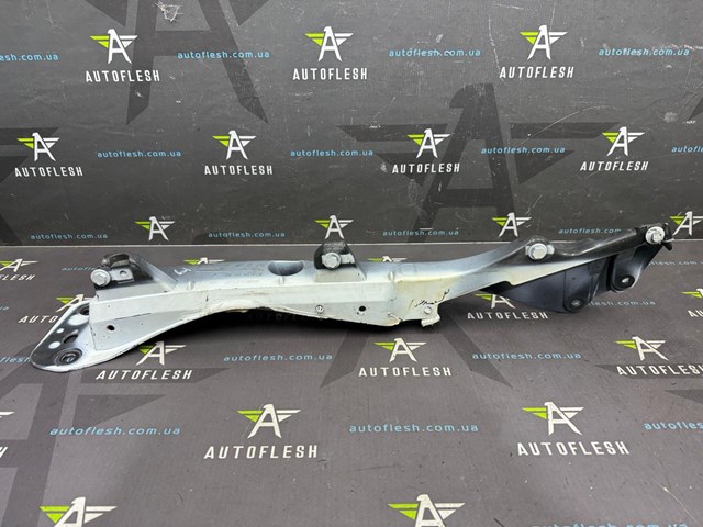 8200314931 RENAULT Кронштейн крепления крыла  переднего правого верхний купить в Житомир