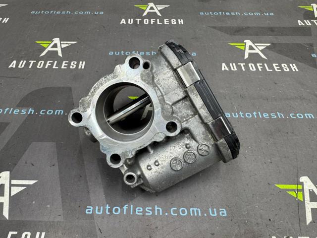 Заслонка воздушная 8200330810 RENAULT