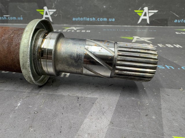 8200358164 RENAULT Полуось (привод) передняя правая купить в Тернополь