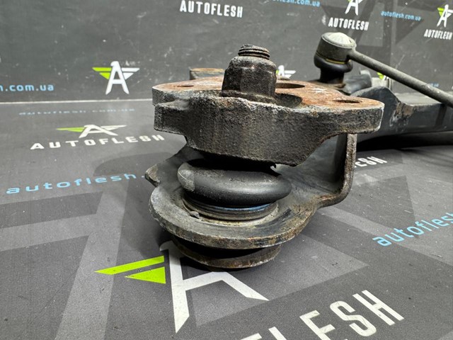 8200364388 RENAULT Рычаг передней подвески нижний левый купить в Черкассы