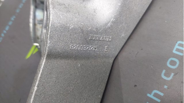 RENAULT 8200371715 Опора подвесного подшипника передней полуоси в наличии Черкассы
