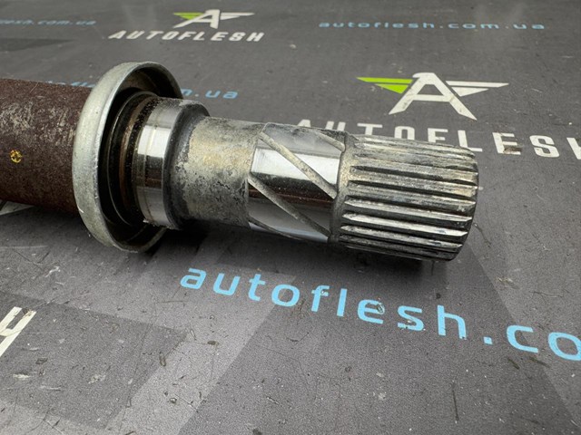 RENAULT 8200618182 Полуось (привод) передняя левая в наличии Тернополь