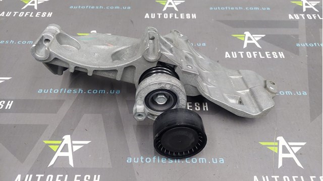 RENAULT 8200695957 Кронштейн генератора в наличии Днепр