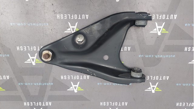 Передний нижний рычаг 8200820918 RENAULT