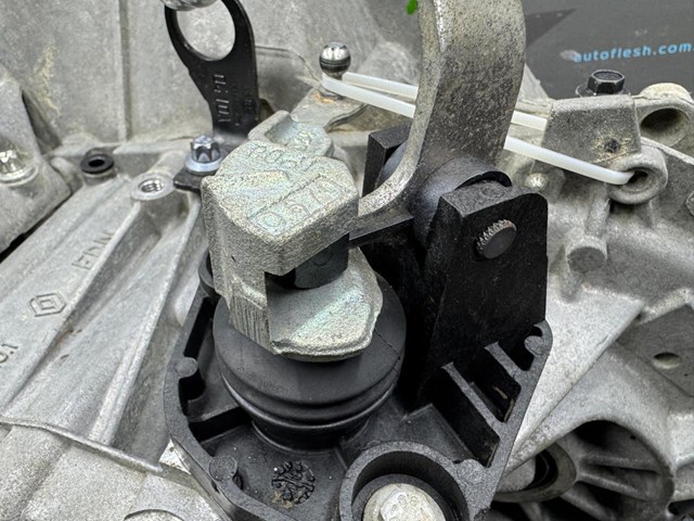 8200859980 RENAULT КПП купить в Запорожье