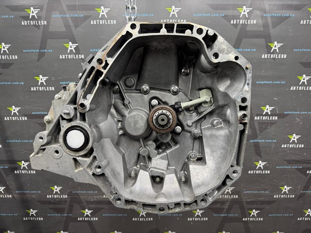 Коробка переключения передач 8200859980 RENAULT
