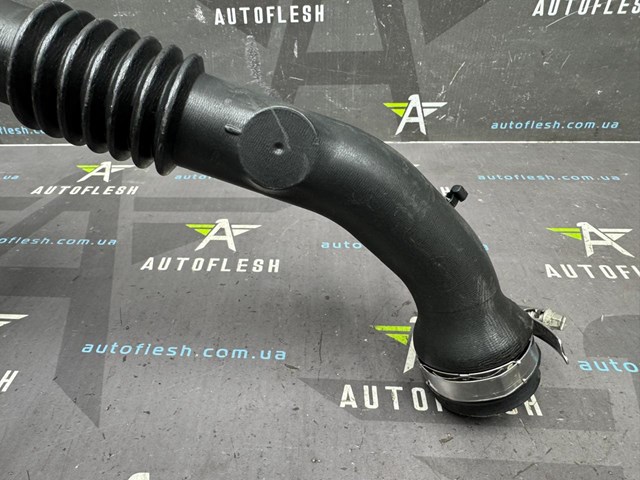 RENAULT 8200874705 Патрубок интеркулера в наличии Хмельницкий
