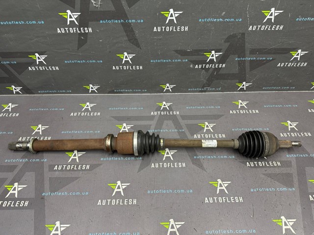 Вал приводной правый 8201055673 RENAULT