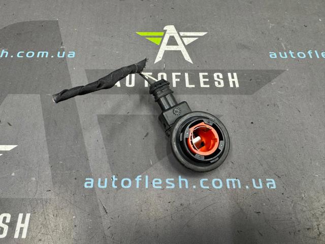 Лампочка стоп сигнала заднего фонаря 8201190730 RENAULT