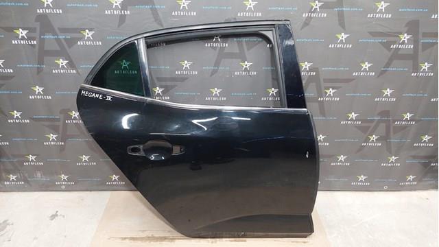 Задняя правая дверь 821001172R RENAULT